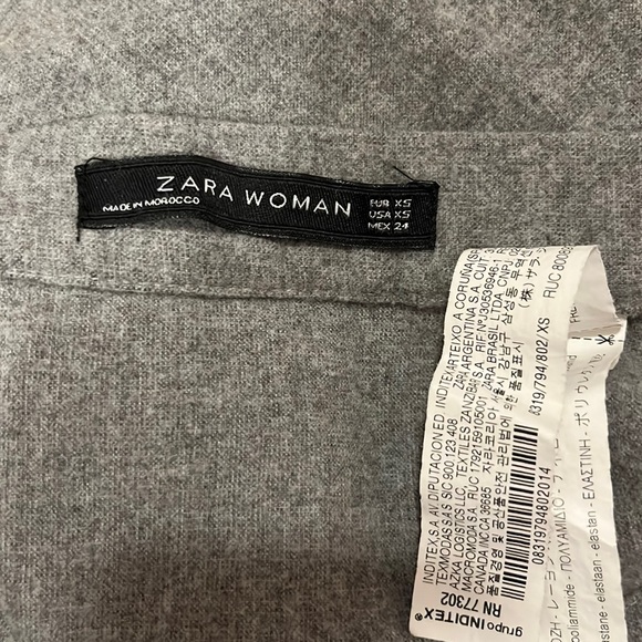 ZARA Beautiful Grey Asymmetrical Skirt with Large Side Buttons - Picture 11 of 11